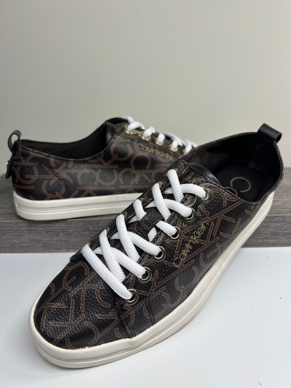 Calvin Klein Brown Logo-Print Low-Top Sneakers with White Laces